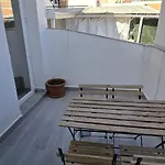2 Rooms Con Terraza