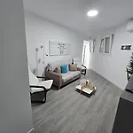 2 Rooms Con Terraza