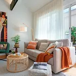 Genteel Home Mitjana