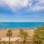 Amplio Apartamento Frente Al Mar