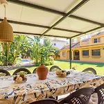 Guadalmar: Villa Con Piscina