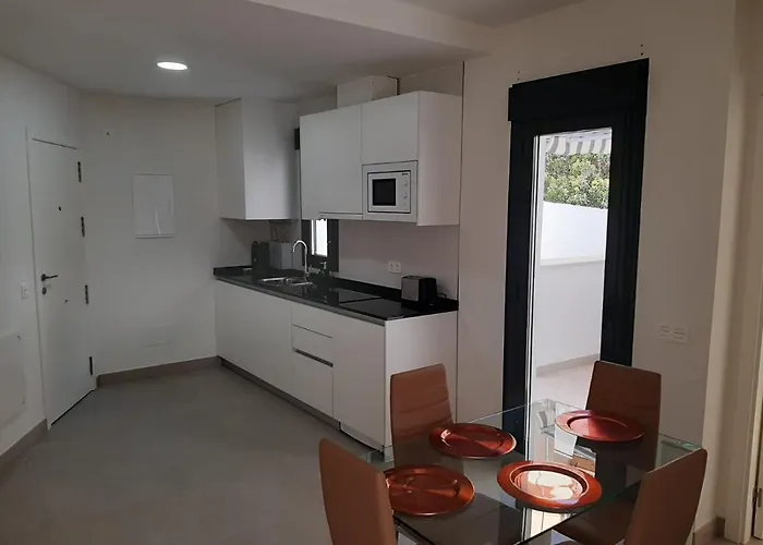 New Apartment In The Center-Terrace & Free Parking
