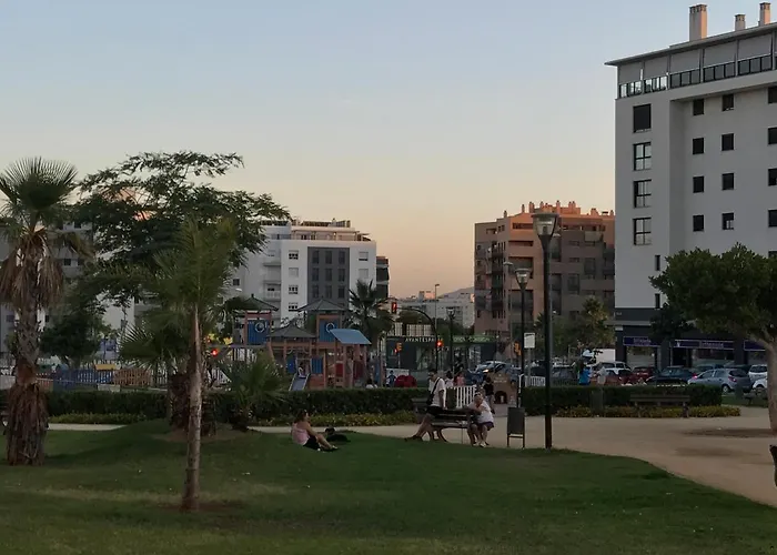 Apartamento Teatinos Con Piscina Espectacular, Aire Acondicionado En Salon-Comedor Y Ventiladores En Habitaciones