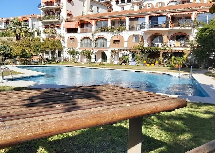 Del Parque Flats Interpares Swimmingpool