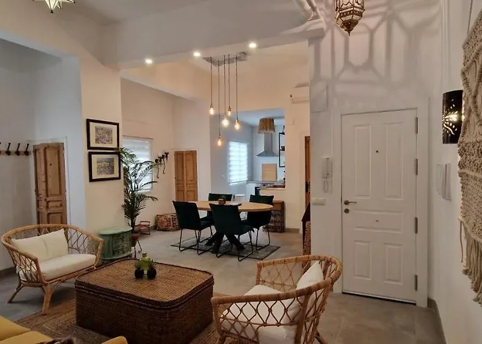 Holidays2Malaga Juan De Austria 2 Bed & 2 Bathroom 800 Mts From Old Town