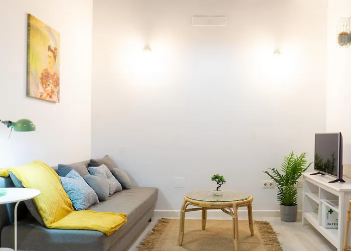 Uvedoble Flat Malaga Center