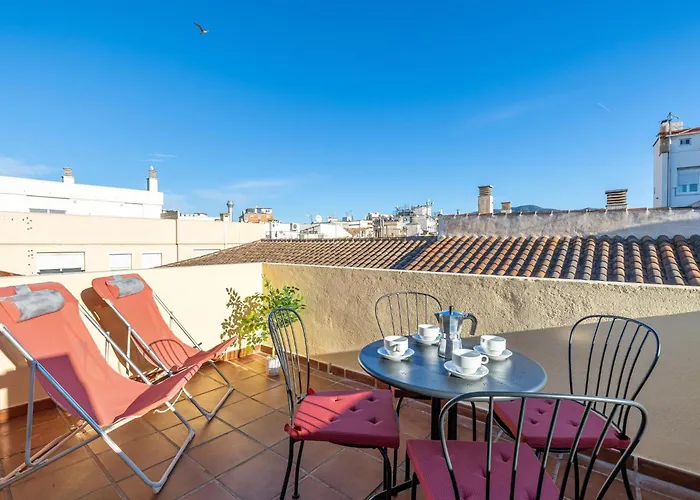 H2M Lazcano With Sunny Terrace In Old Town