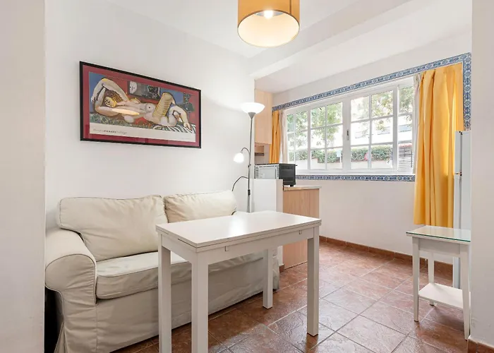 Confortable estudio en Playa Los Baños del Carmen