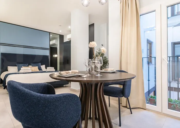 Intimate Studio In The Heart Of Malaga By Rems