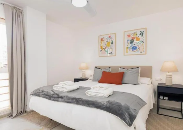 C18 Lovely Apartment In Malagueta Beach
