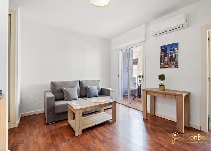 Malaga Flat With Balcony