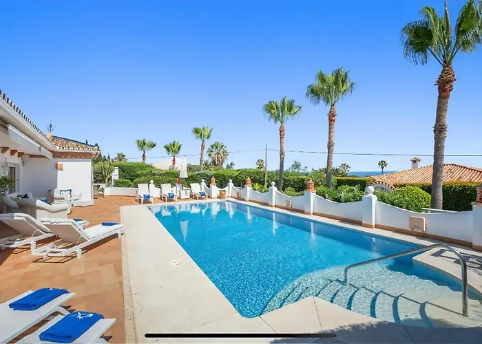 Villa Las Palmeras With Heated Pool, La Cala De Mijas