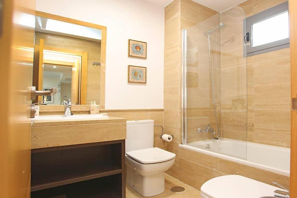 Apartamento ático Con Terraza Y Vistas, Parking Gratuito Málaga
