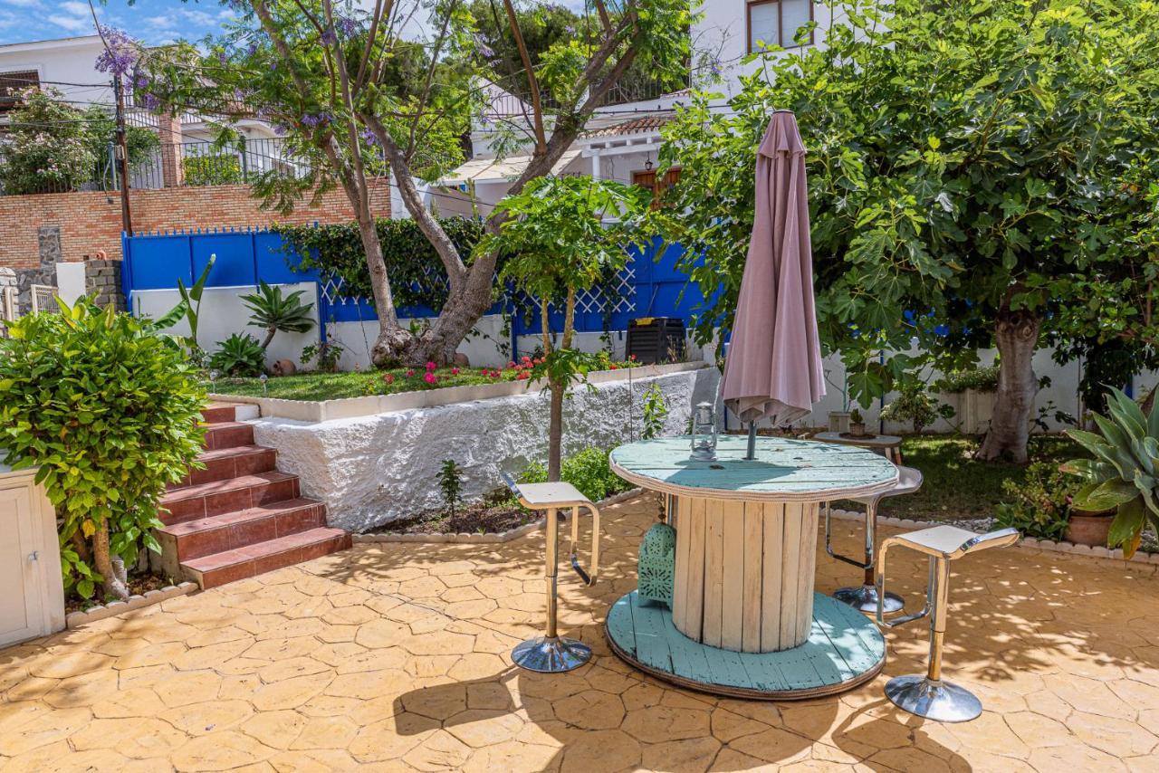 Homestay Blue Castle