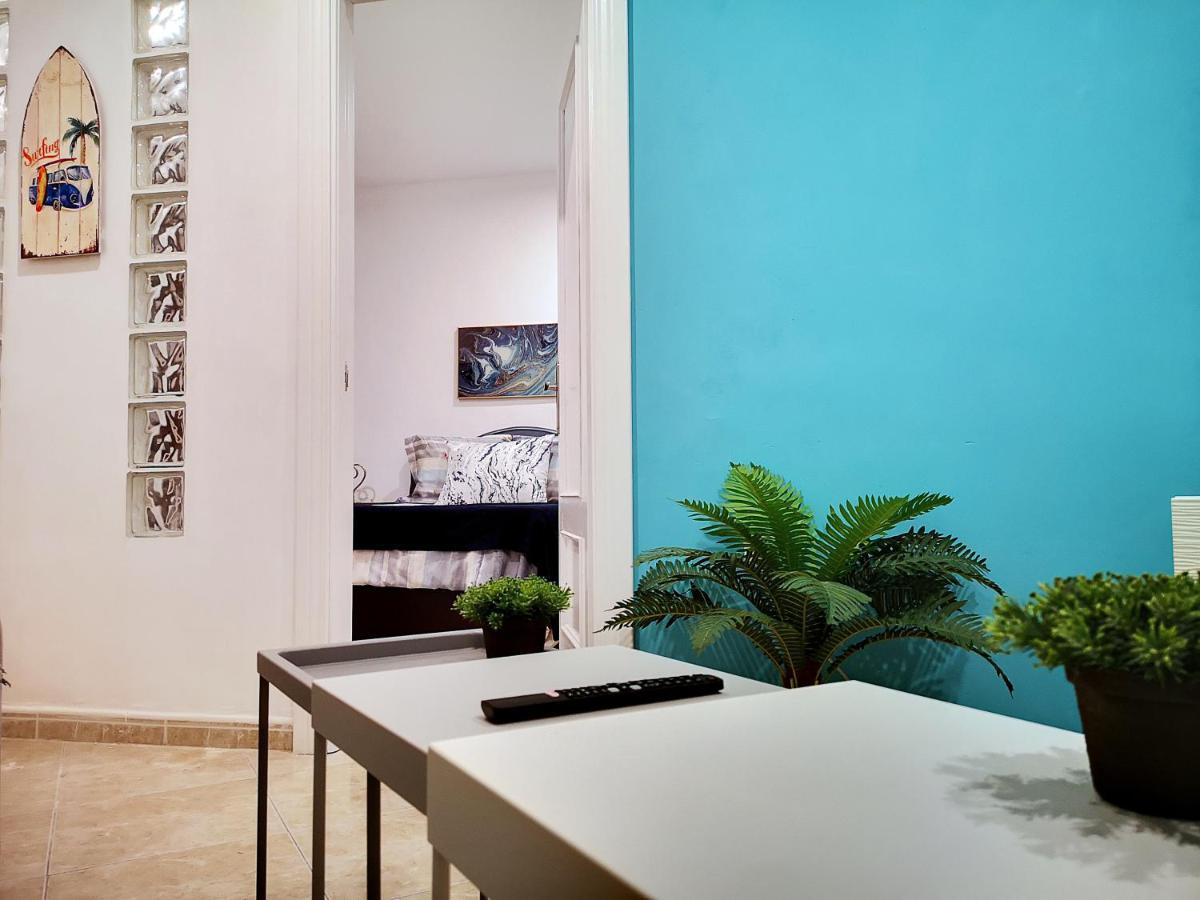 Junto A Calle Larios Apartment