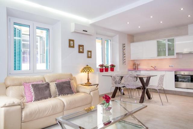 Apartamento Félix Sáenz Roomalaga By Bossh *