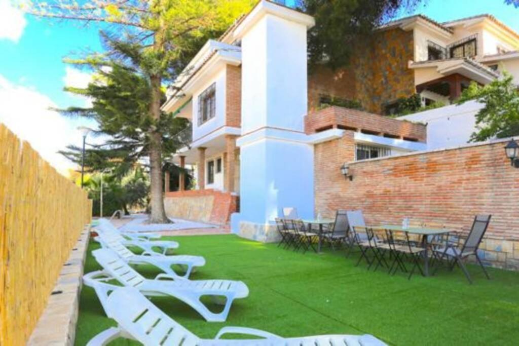 Villa Cerca De La Playa,piscina Privada,bbq *