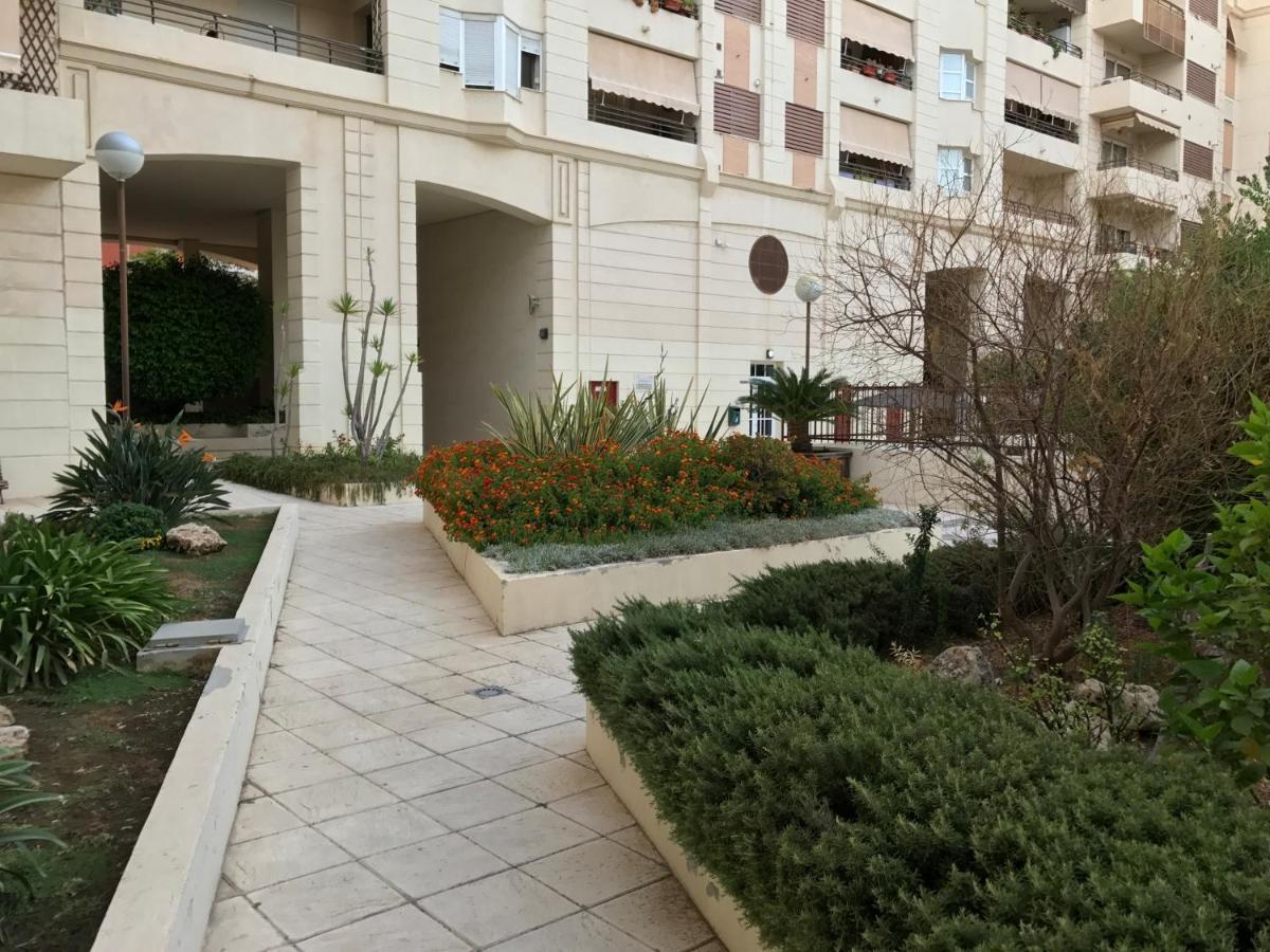 Apartamento Teatinos Con Piscina Espectacular, Aire Acondicionado En Salón-comedor Y Ventiladores En