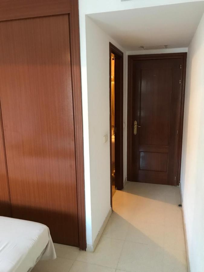Apartamento Teatinos Con Piscina Espectacular, Aire Acondicionado En Salón-comedor Y Ventiladores En Apartamento