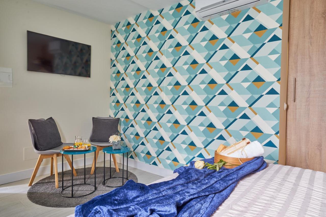 La Macarena Airport Apartment