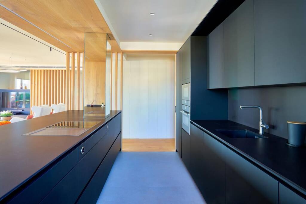 D&r Penthouse On The Beach Apartment