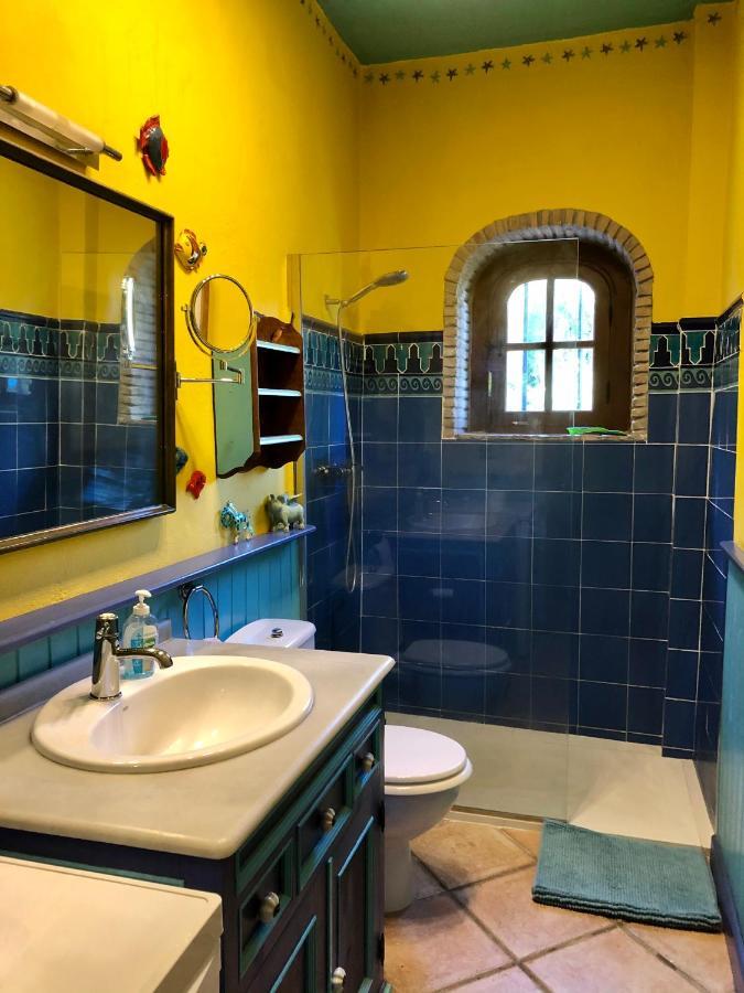 A Home-from-home With Stunning Views Fibre-optic Broadband + Uk And Spanish Tv * Malaga