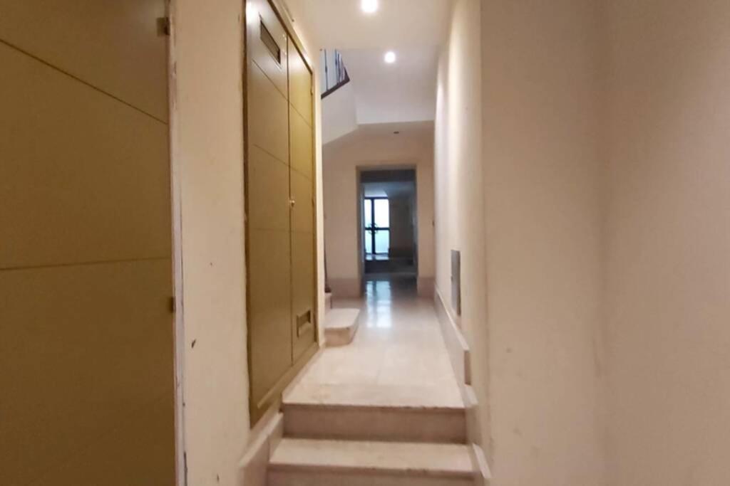 New Studio In With Views And Very Quiet Apartment *