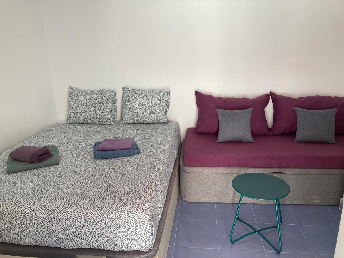 Malagueña Salerosa - Casa Mata De 1 A 4 Con Terraza O Patio Propio Apartamento *