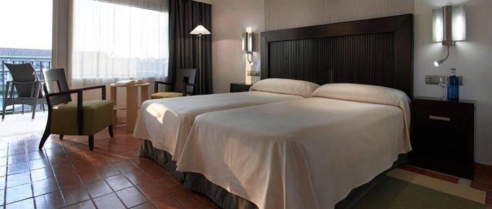 Hotel De Golf 4*
