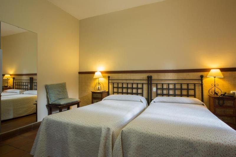 Humaina Hotel