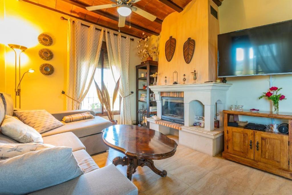 Villa Preciosa Casa Rural A Un Paso Del Centro Málaga