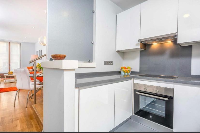 Homely Luxury Sebastian Souviron Apartment