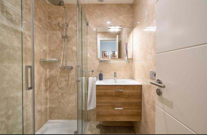 Homely Luxury Sebastian Souviron Apartment *