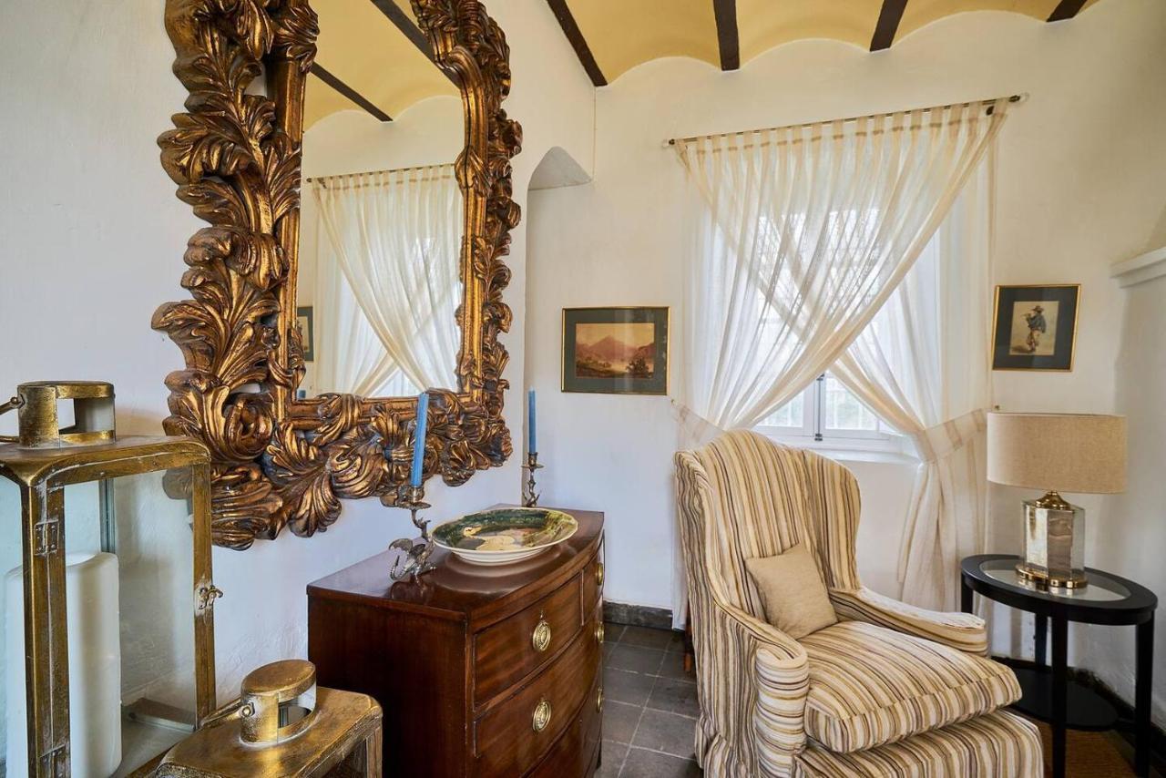 Villa Historical Charming Cortijo Antequera Exclusive *
