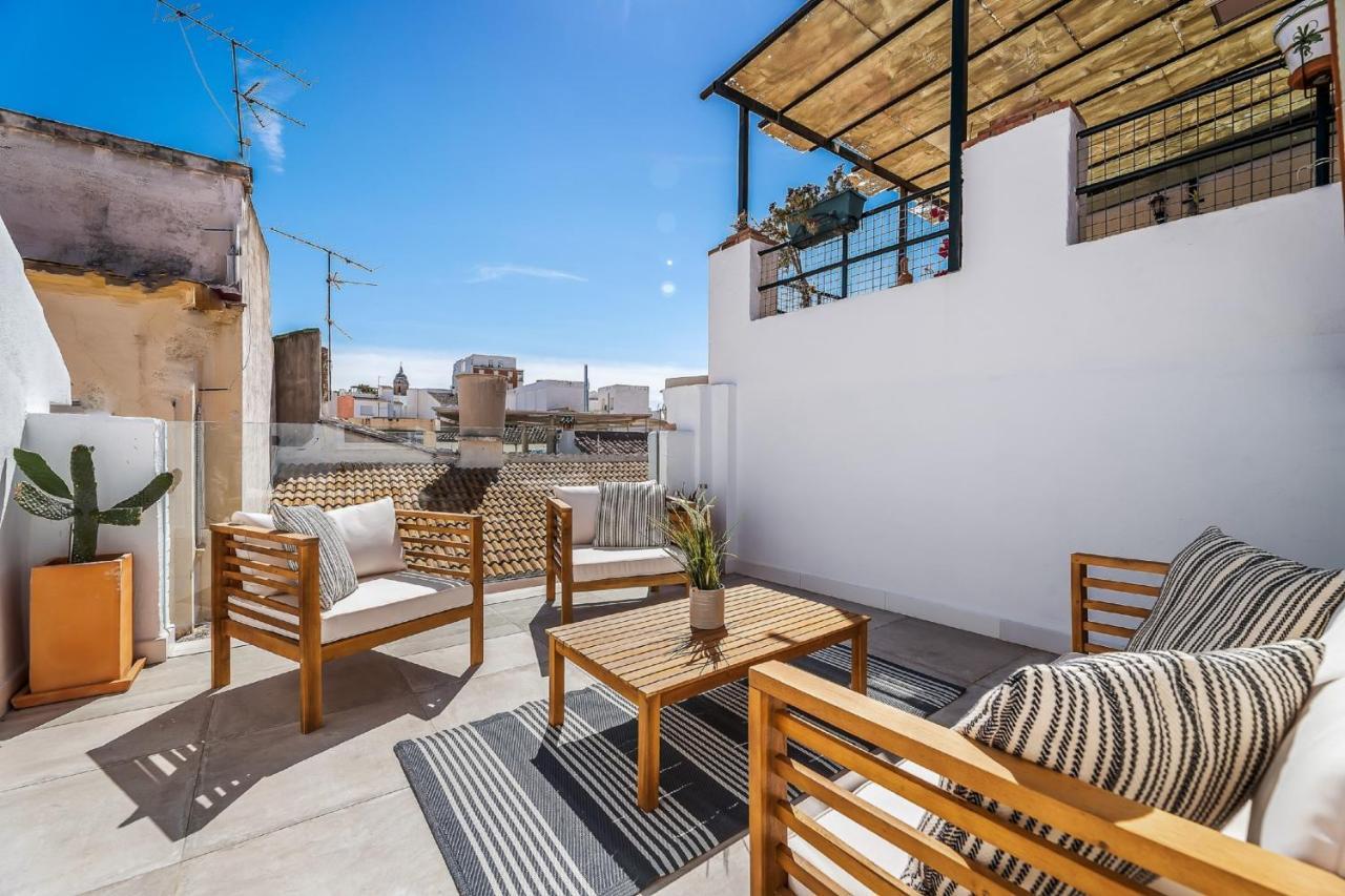 Сasa de vacaciones Superb Private House In The Heart Of Málaga, With Sunny Rooftop *