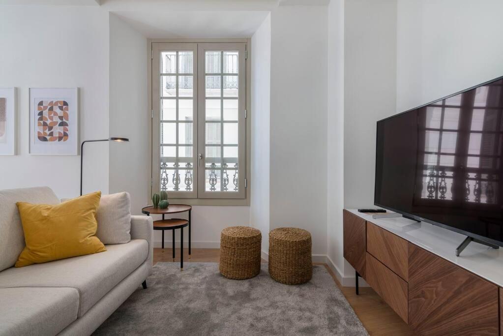 Key-wise Luxury Alcantara Plaza Teatro 2r Free Parking Apartment