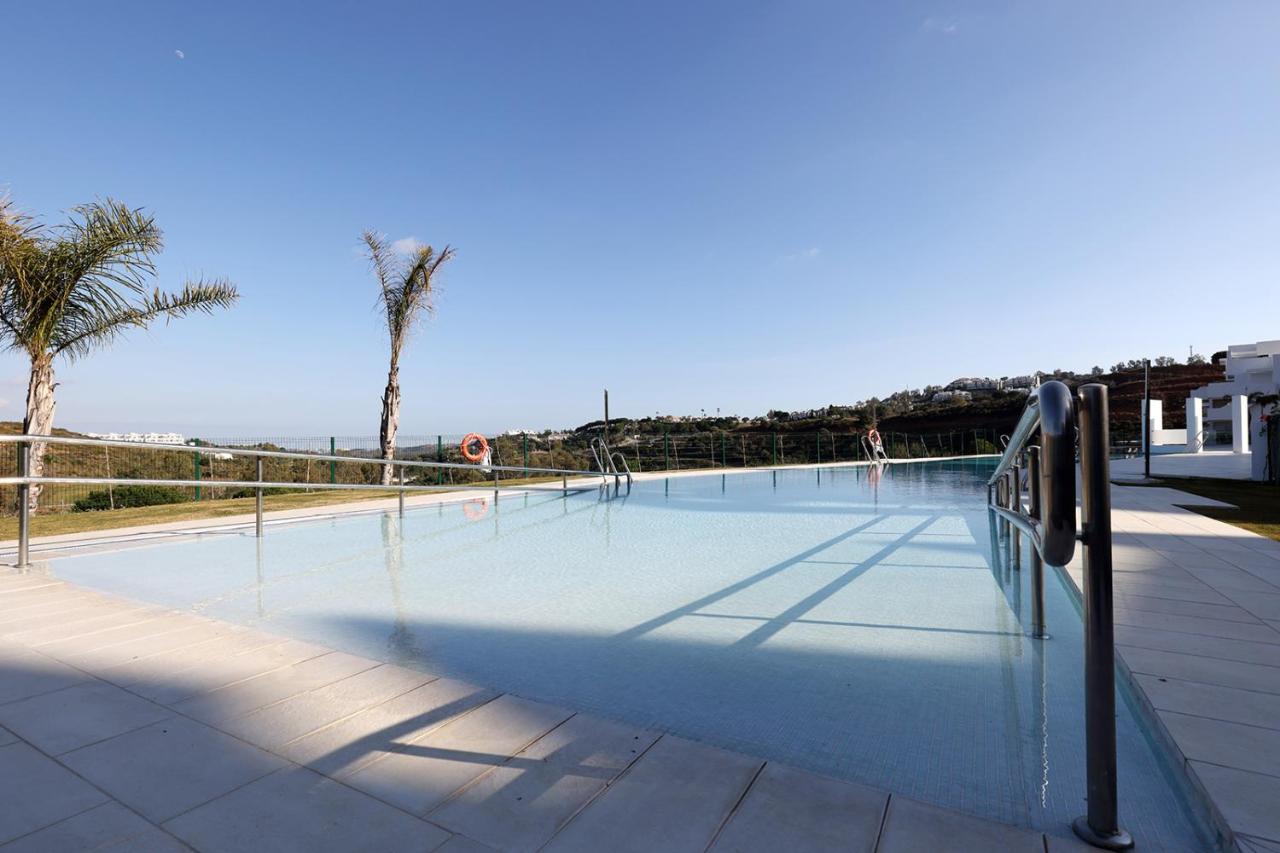 085 Modern In Trendy La Cala Golf Apartment
