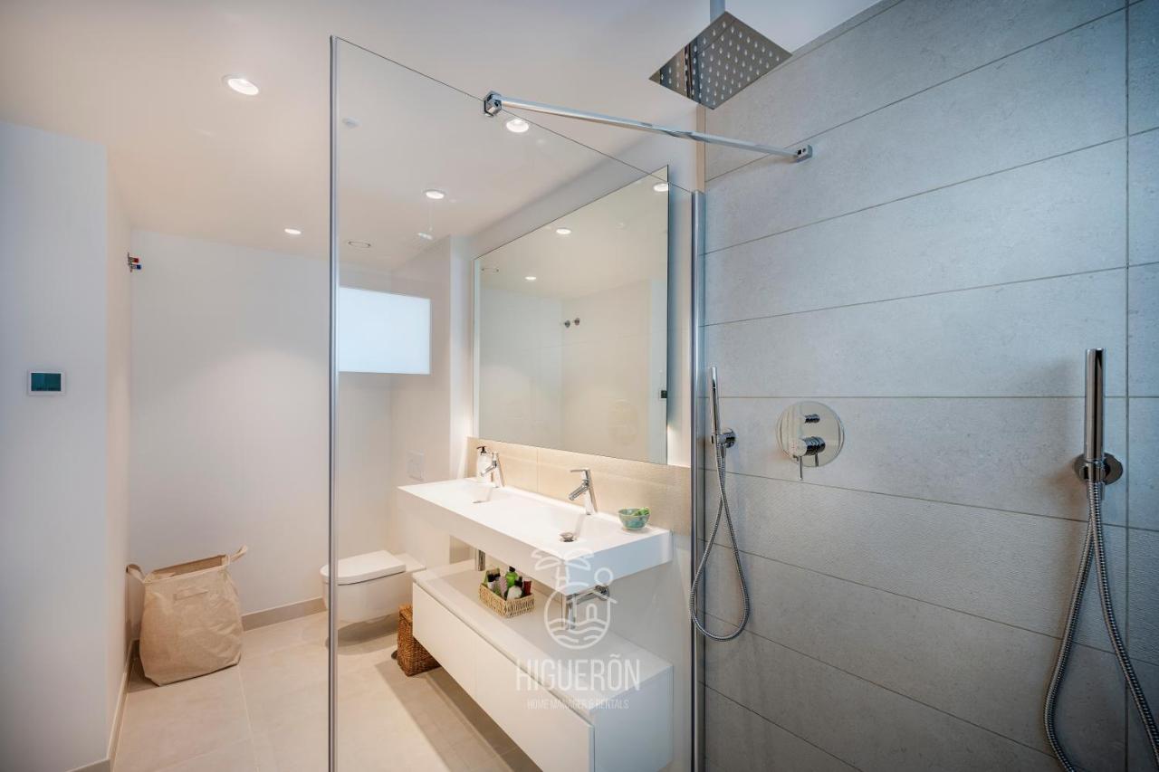 Apartamento Exclusive. Location. Sea Views. Higueron West Málaga