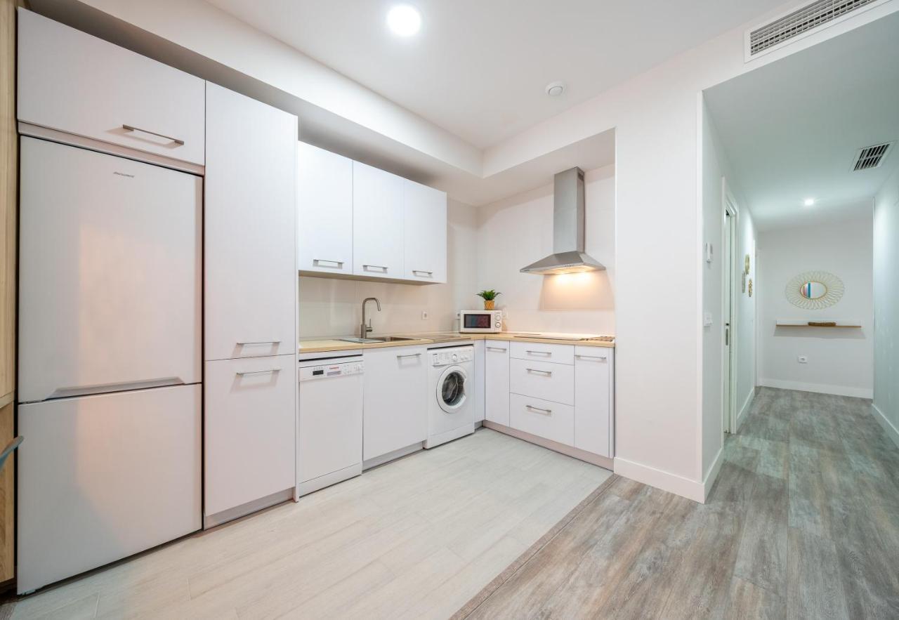 Centre Pool & Parking Apartment Malaga