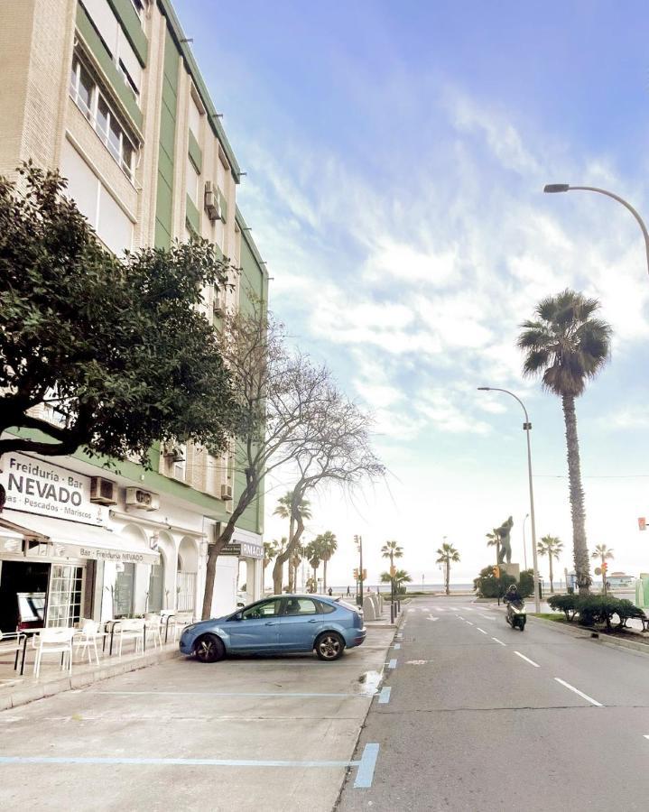 Holidays2malaga Tomas De Echeverria 150 Mts To Beach & High Speed Wifi & Parking Apartamento Málaga