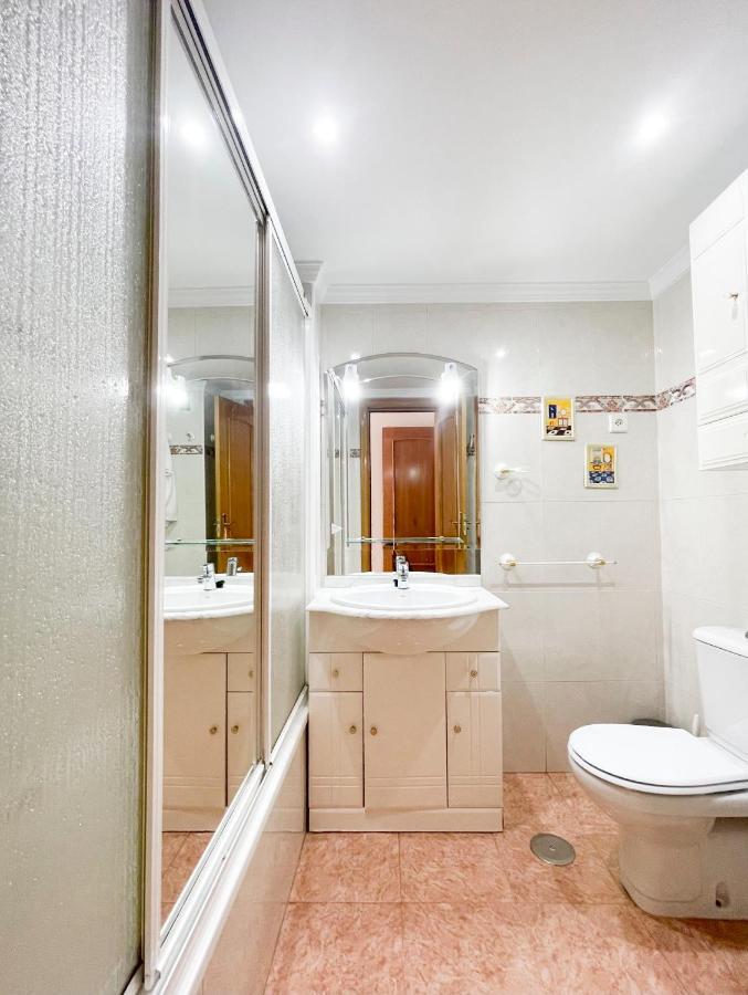 Holidays2malaga Tomas De Echeverria 150 Mts To Beach & High Speed Wifi & Parking *