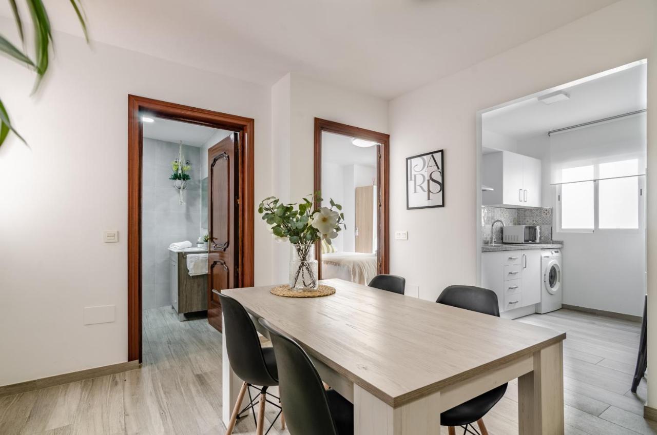 Wintowinrentals Your Steps From The Center Apartment