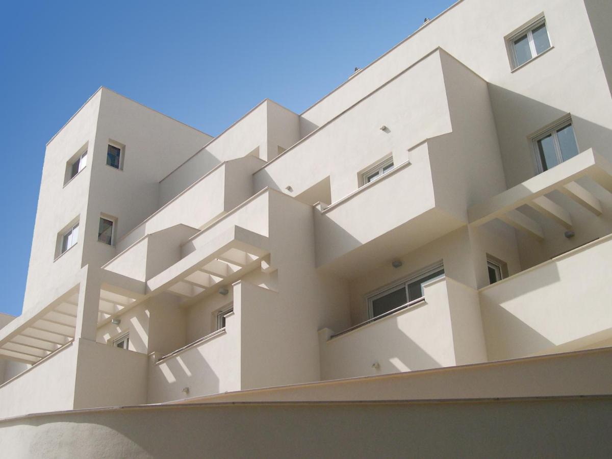 Miraflores Del Palo Apartment *