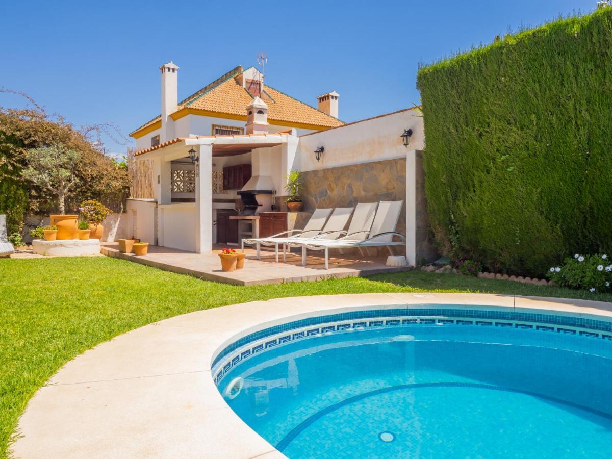 Cubo's Yedra Guadalmar Villa