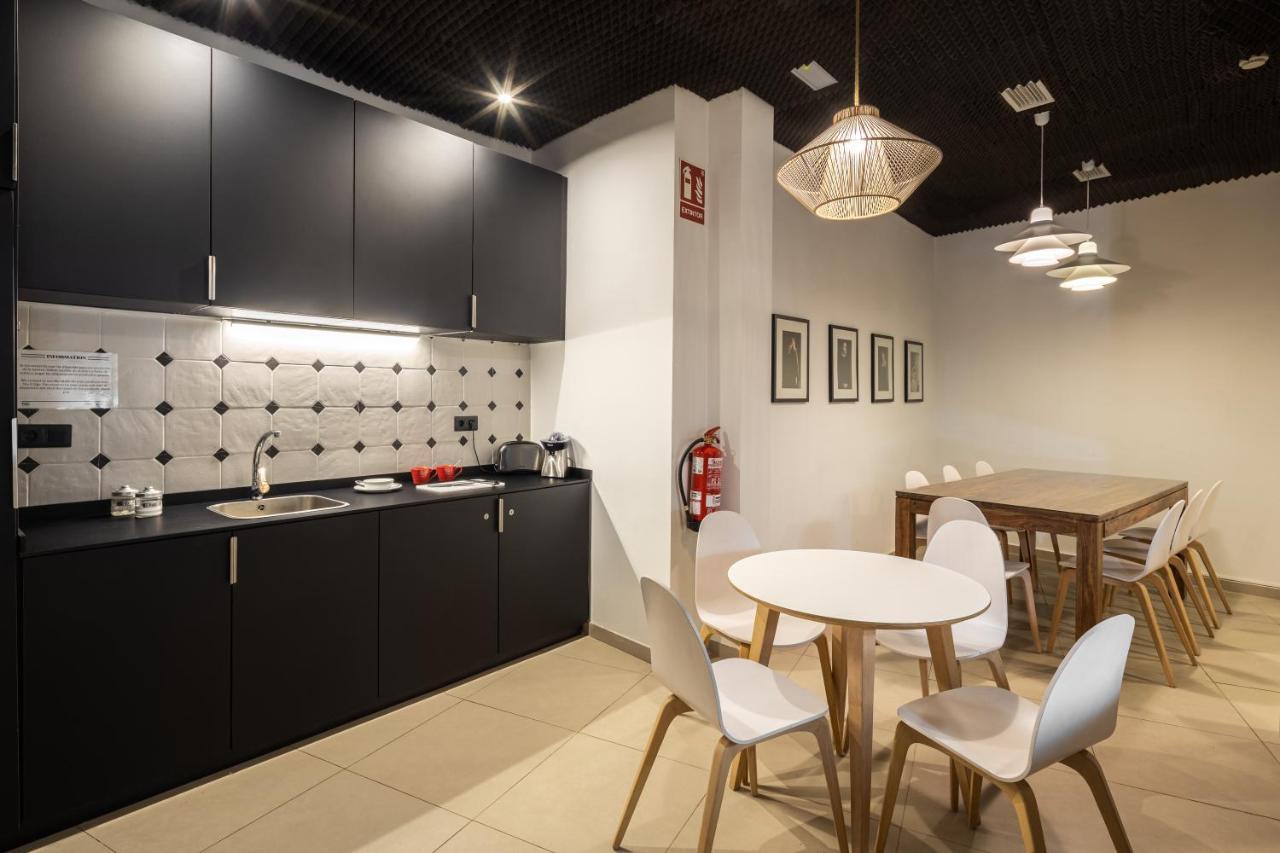 Toc Hostal