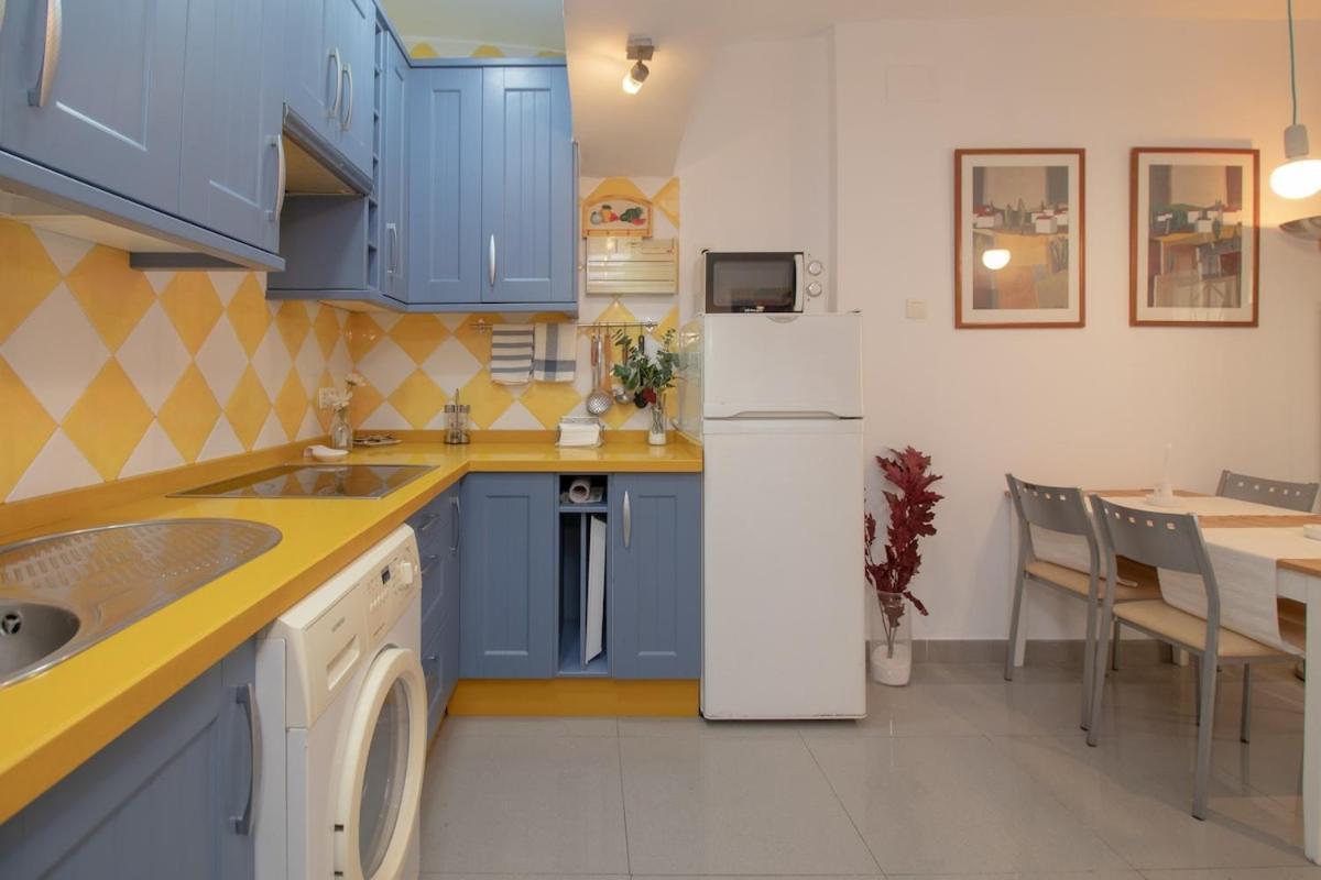 C52 - Seaside 2 Bedrooms By The Center Apartamento