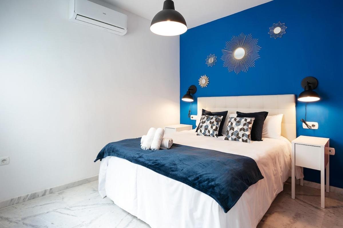 C10 - Alluring In Downtown Apartment *