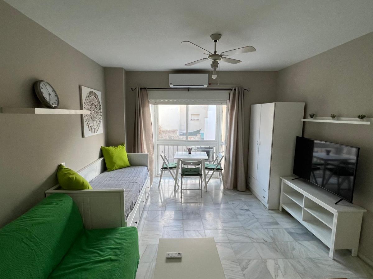 Apartamento Genuar Center 2 *