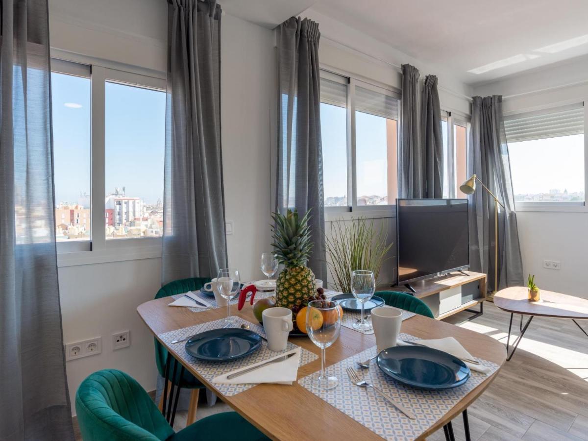 Magnifico ático Terraza Con Vistas 2hab Ac Málaga