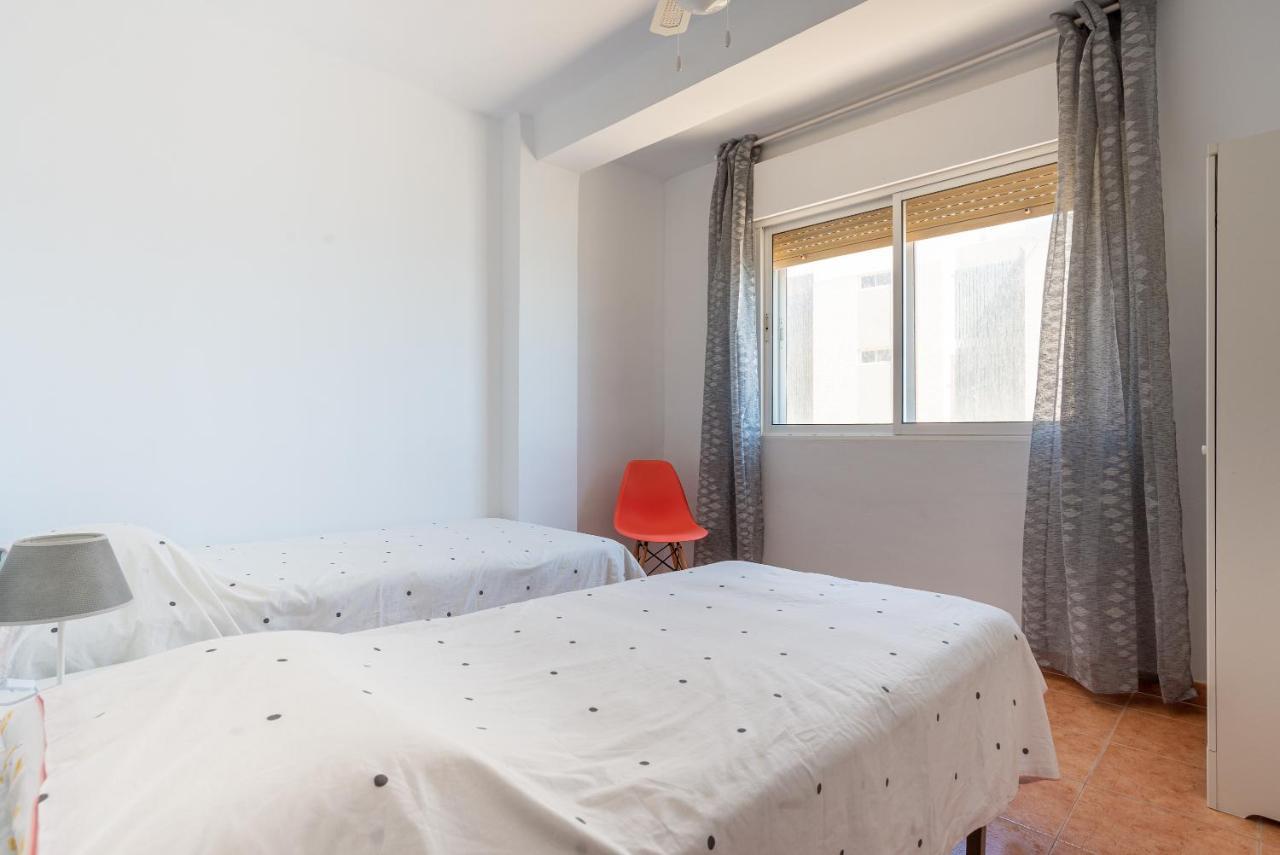Sunny Harbor House Homestay Malaga